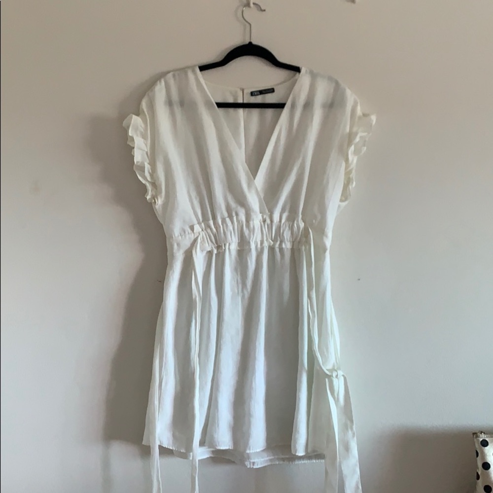 Zara white dress SIZE L